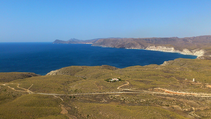 Agua amarga los muertos